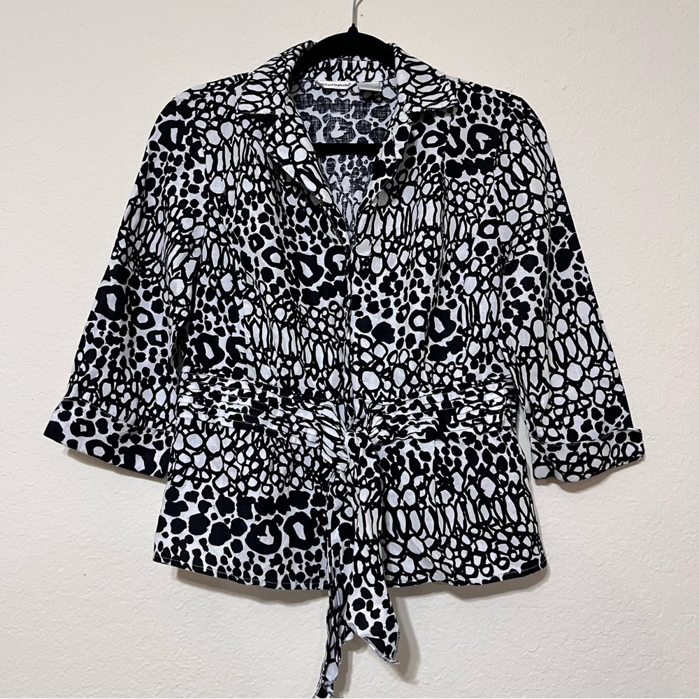 Richard Malcolm‎ Black and White Leopard Print Blazer Blouse Size M.